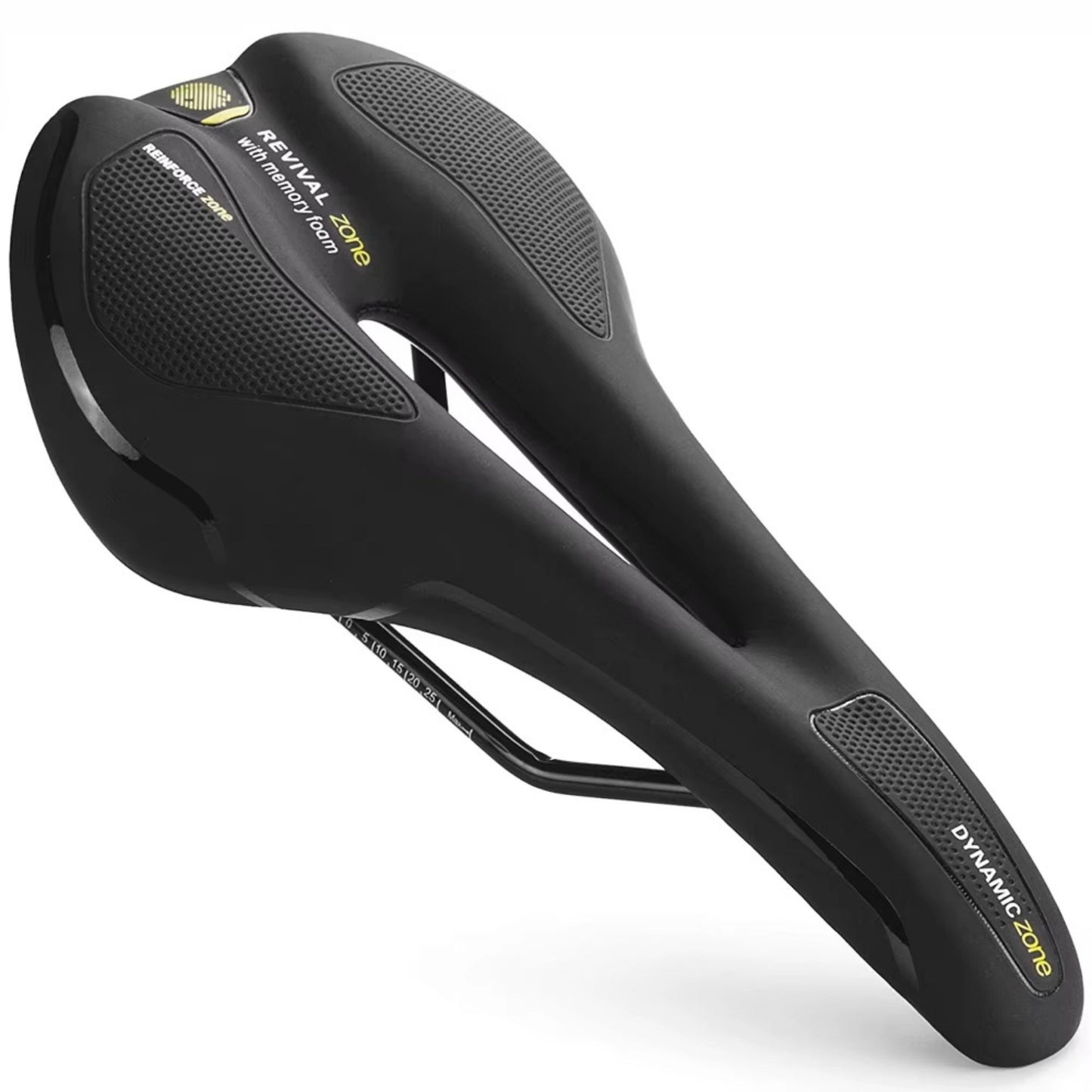 Offroad Mountainbike Sattel, freigestellt. Ergonomisches Design mit Aussparung, schwarzes PU-Leder, hochwertige Polsterung.
