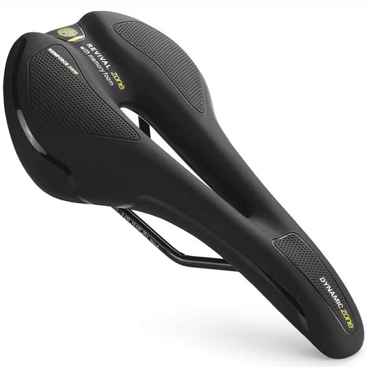 Offroad Mountainbike Sattel, freigestellt. Ergonomisches Design mit Aussparung, schwarzes PU-Leder, hochwertige Polsterung.